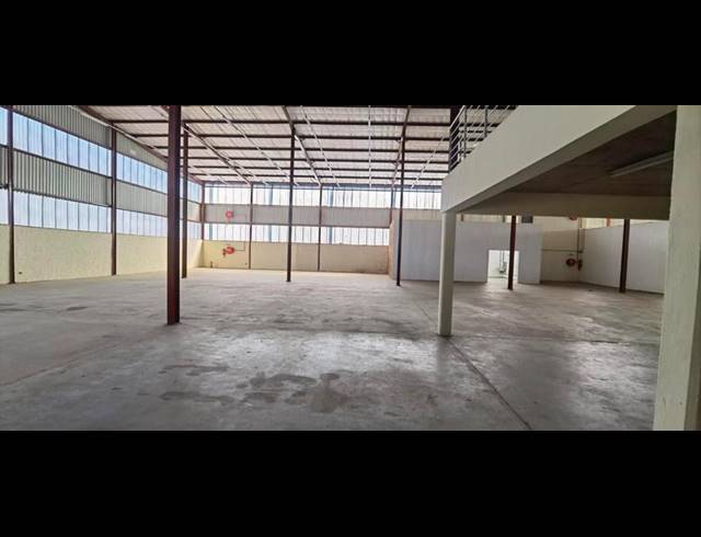 INDUSTRIAL PROPERTY TO RENT IN SILVERTONDALE